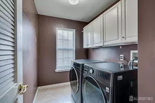 300 Morning Glory Dr, Monroe Township, NJ 08831 - Photo 21