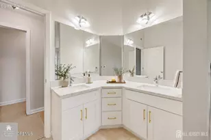 7 Harbor Bay Cir, Old Bridge Township, NJ 08879 - Photo 15
