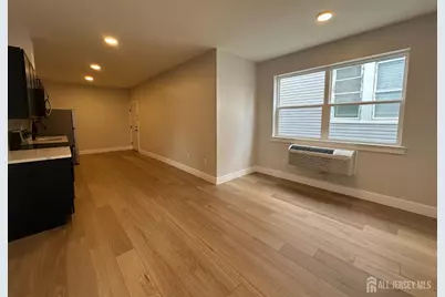 213 French Street #6, New Brunswick, NJ 08901 - Photo 5