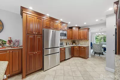 208 Hidden Hollow Court, Edison, NJ 08820 - Photo 11