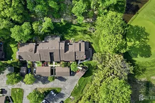 208 Hidden Hollow Ct, Edison, NJ 08820 - Photo 25