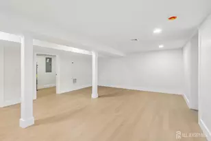 10 Rose St, Edison, NJ 08817 - Photo 29