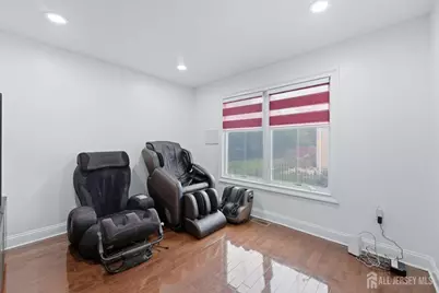 3945 Park Avenue, Edison, NJ 08820 - Photo 13