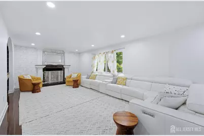 3945 Park Avenue, Edison, NJ 08820 - Photo 9