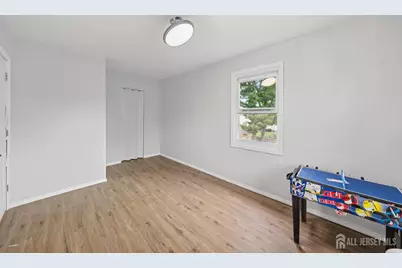 215 Dunellen Avenue, Dunellen, NJ 08812 - Photo 11