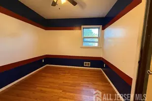 124 Chestnut St, Avenel, NJ 07001 - Photo 17