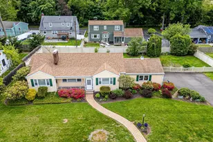 866 Crescent Dr, Rahway, NJ 07065 - Photo 5