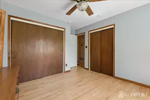 107 Bowne Ct, Old Bridge Township, NJ 07747 - Photo 17