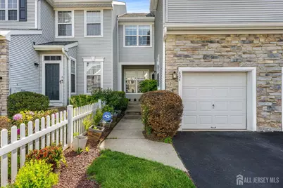 804 Dahlia Circle, South Brunswick Township, NJ 08810 - Photo 3