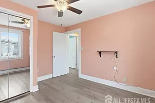 25 Langley Pl, New Brunswick, NJ 08901 - Photo 17