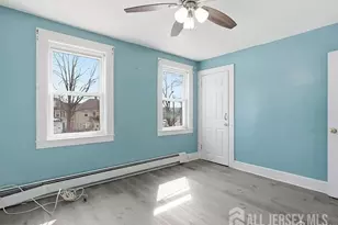 25 Langley Pl, New Brunswick, NJ 08901 - Photo 15