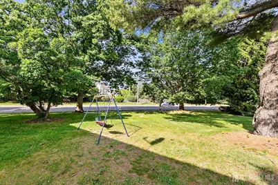472 Buckelew Avenue, Monroe Township, NJ 08831 - Photo 37