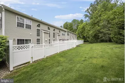 101 Wellington Park Drive, Middlesex, NJ 08540 - Photo 29