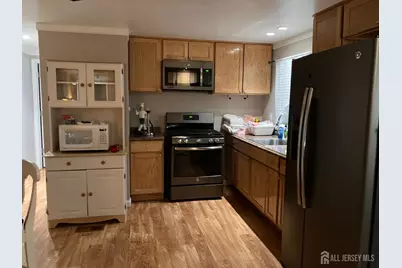 409 Lane E Lane, Hazlet Township, NJ 07730 - Photo 17