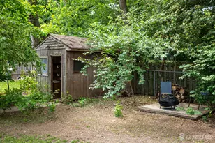 8 Stony Rd, Edison, NJ 08817 - Photo 7