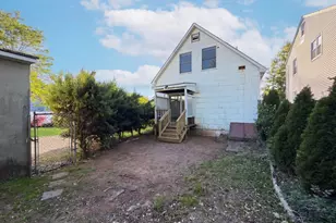 578 Garden Ave, Woodbridge Township, NJ 07095 - Photo 5