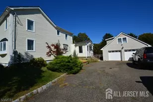 5 Wyckoffs Mills Applegarth Rd, Monroe Township, NJ 08831 - Photo 1