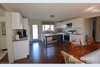 5 Wyckoffs Mills Applegarth Road, Monroe Township, NJ 08831 - Photo 5