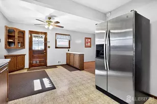 140 Camelot Dr, Port Reading, NJ 07064 - Photo 11