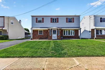 140 Camelot Drive, Port Reading, NJ 07064 - Photo 3