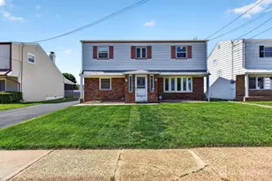 140 Camelot Dr, Port Reading, NJ 07064 - Photo 3