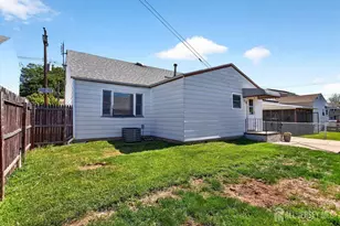 140 Camelot Dr, Port Reading, NJ 07064 - Photo 33