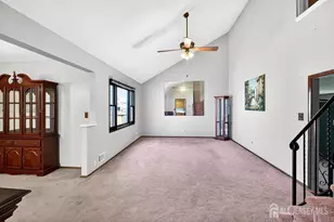 140 Camelot Dr, Port Reading, NJ 07064 - Photo 9