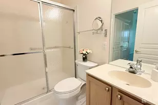 440 Bluebird Dr, Monroe Township, NJ 08831 - Photo 23