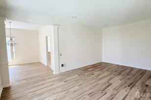 440 Bluebird Dr, Monroe Township, NJ 08831 - Photo 3