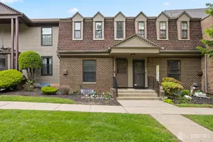323 Gills Ln Unit #5 H Ln, Iselin, NJ 08830 - Photo 3