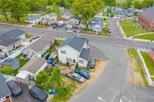 715 Laurence Pkwy, Old Bridge Township, NJ 08879 - Photo 3