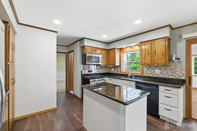 7 Oakland Road, Old Bridge Township, NJ 08857 - Photo 13