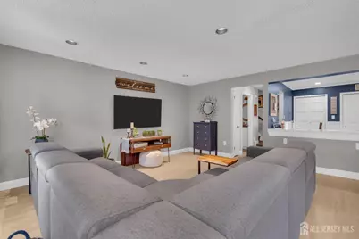 17 Richmond Court, Tinton Falls, NJ 07712 - Photo 9