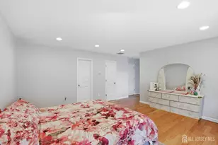 24 Campbell Ave, Edison, NJ 08817 - Photo 21