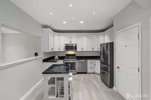 33 E Burgess Dr, Piscataway Township, NJ 08854 - Photo 13