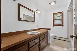 212 Oxford Rd, Edison, NJ 08820 - Photo 17