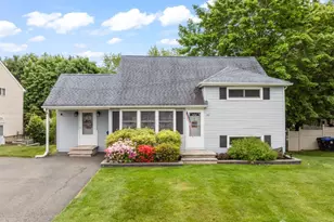 30 Oxford Rd, East Brunswick Township, NJ 08816 - Photo 1