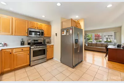 30 Oxford Road, East Brunswick Township, NJ 08816 - Photo 9