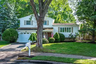 4 Augusta Ct, Edison, NJ 08820 - Photo 3