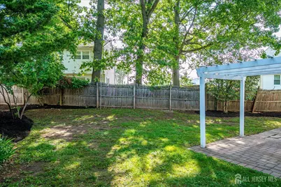 4 Augusta Court, Edison, NJ 08820 - Photo 35