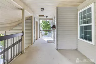 124 Concordia Cir, Monroe Township, NJ 08831 - Photo 3