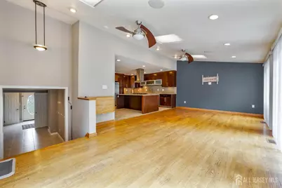 4 Patricia Avenue, Edison, NJ 08837 - Photo 19