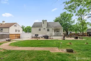 251 Arlington Dr, Fords, NJ 08863 - Photo 39
