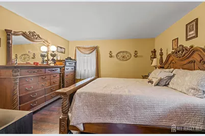 251 Arlington Drive, Fords, NJ 08863 - Photo 17