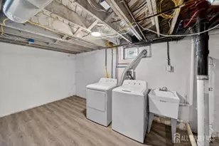 121 Dorothy St, Carteret, NJ 07008 - Photo 21