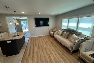 92 Woodland Dr, Aberdeen Township, NJ 07735 - Photo 9