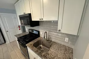 92 Woodland Dr, Aberdeen Township, NJ 07735 - Photo 7