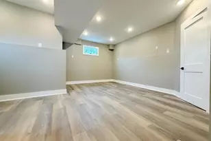 367 Ferris St, South Amboy, NJ 08879 - Photo 17