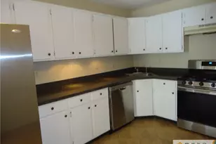 5 Pembrook Ave, North Brunswick Township, NJ 08902 - Photo 11
