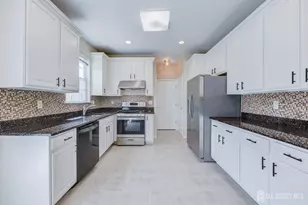 32 Carnation Rd, Monroe Township, NJ 08831 - Photo 9